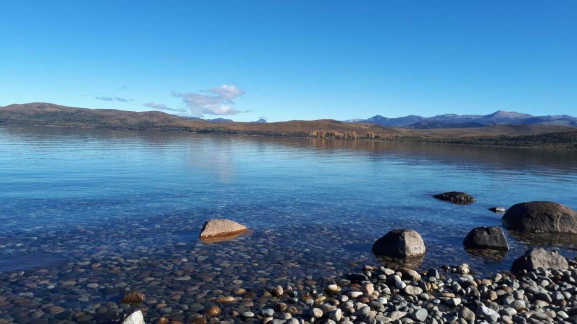 Greja Lodge relax y confort en el Limay, Patagonia Dina Huapi Exterior foto